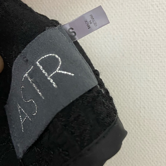 ASTR The Label Black Floral Blazer Jacket Small (sku 497) - Picture 11 of 12